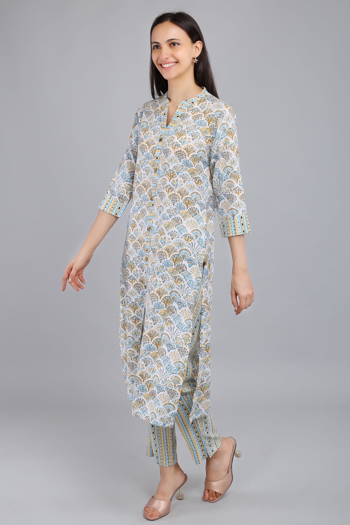 VAPPS Printed Cotton Kurta and Pant Set - Blue