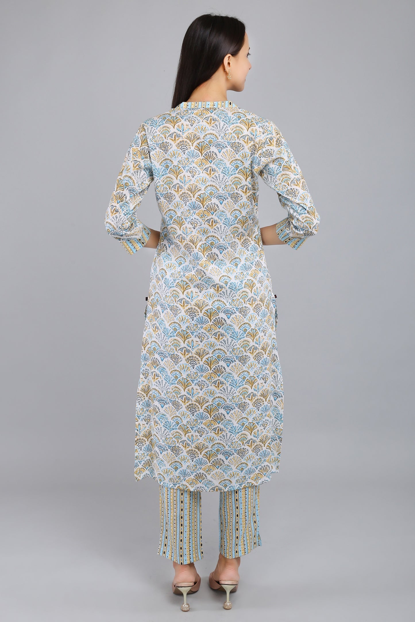 VAPPS Printed Cotton Kurta and Pant Set - Blue