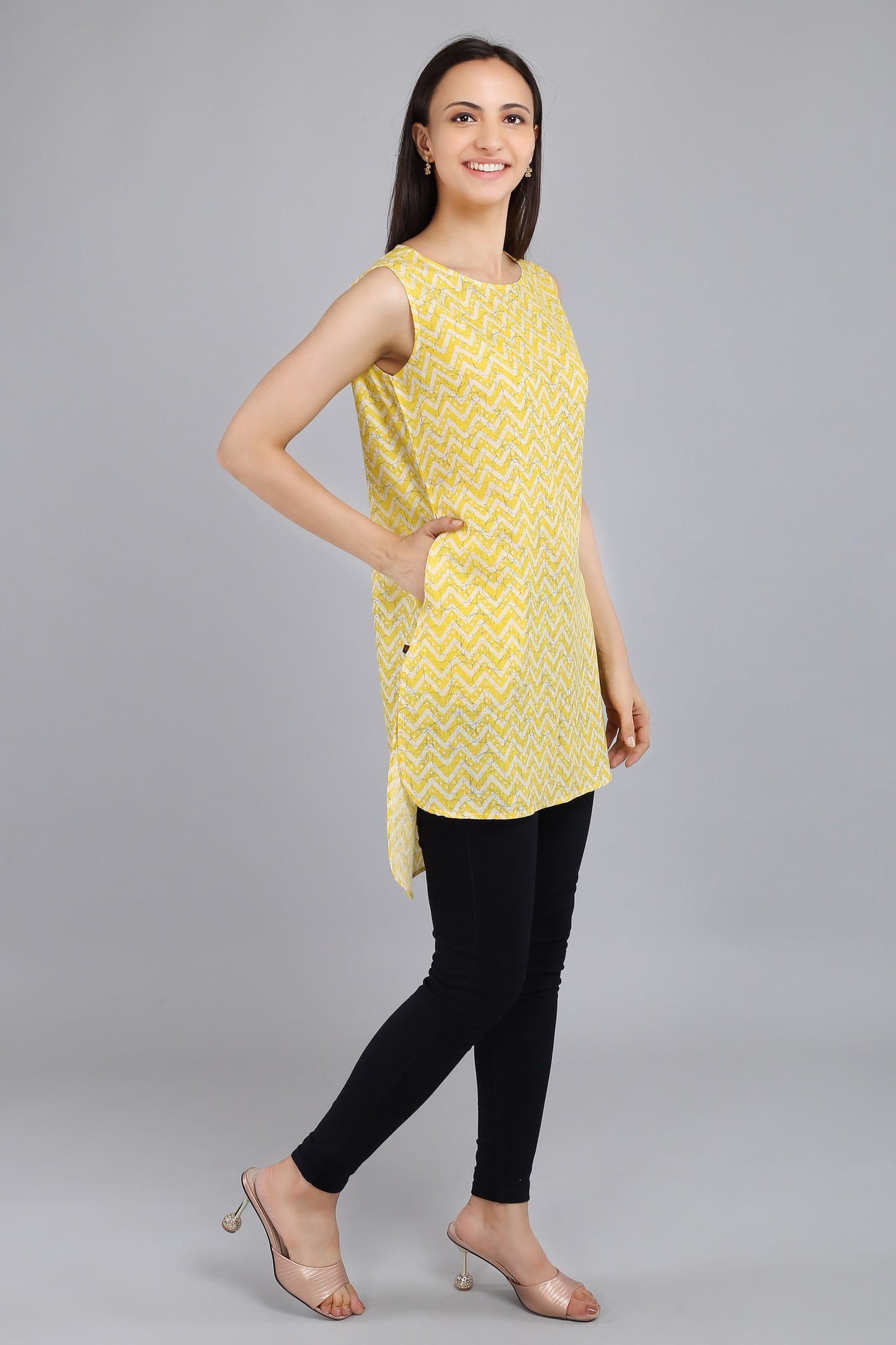 VAPPS Cotton Zig Zag Print Sleeveless Tunic -  Yellow