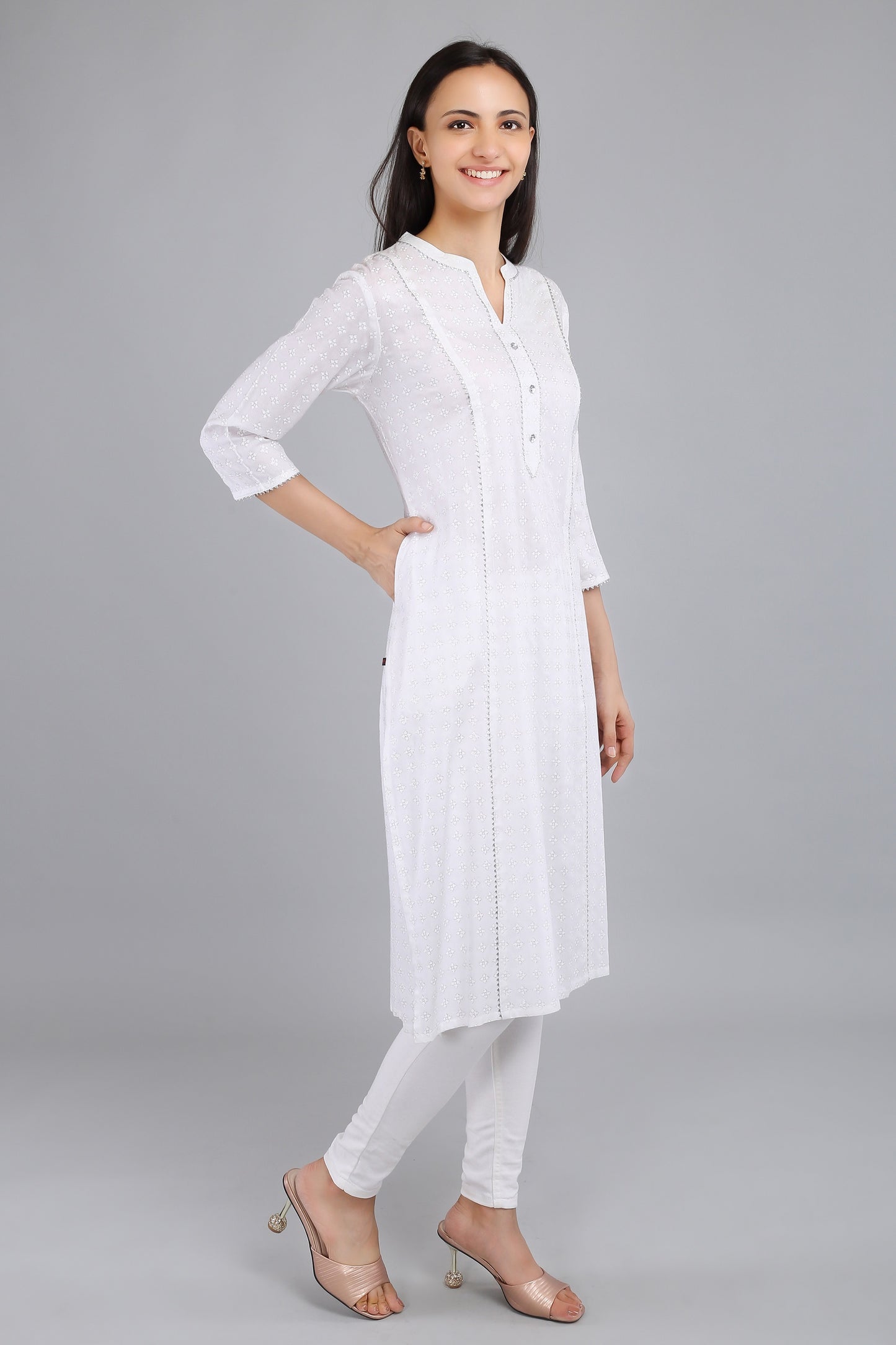 VAPPS Printed Rayon Floral Print Sequin Kurta -  White