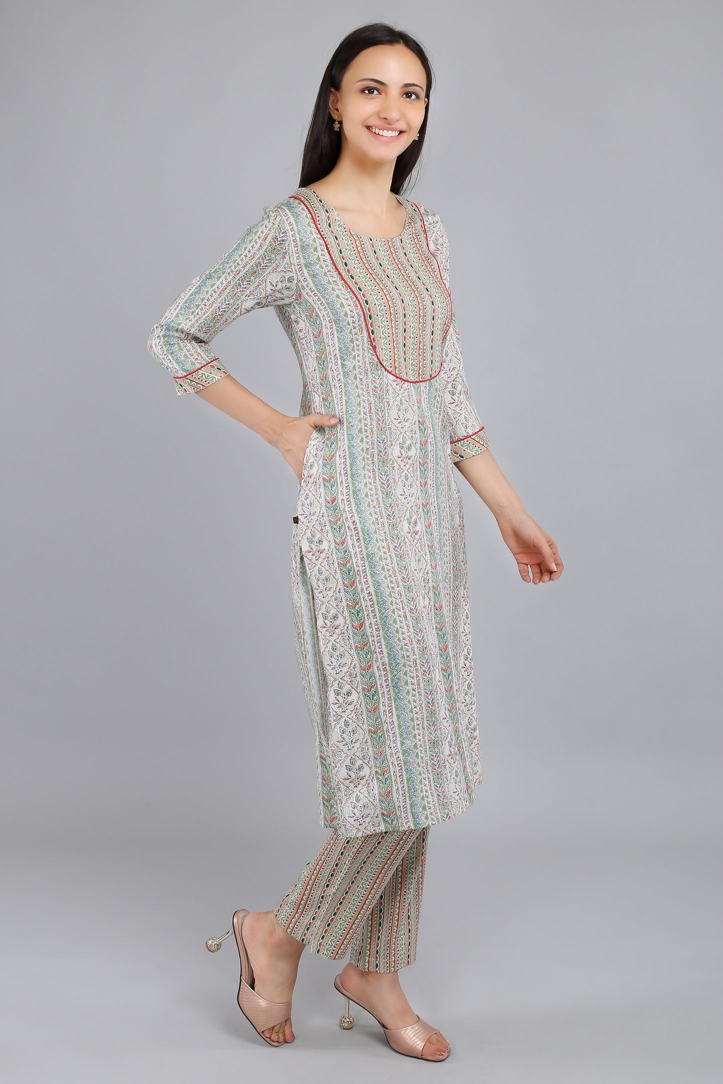 VAPPS Printed Cotton Kurta and Pant Set -  Green