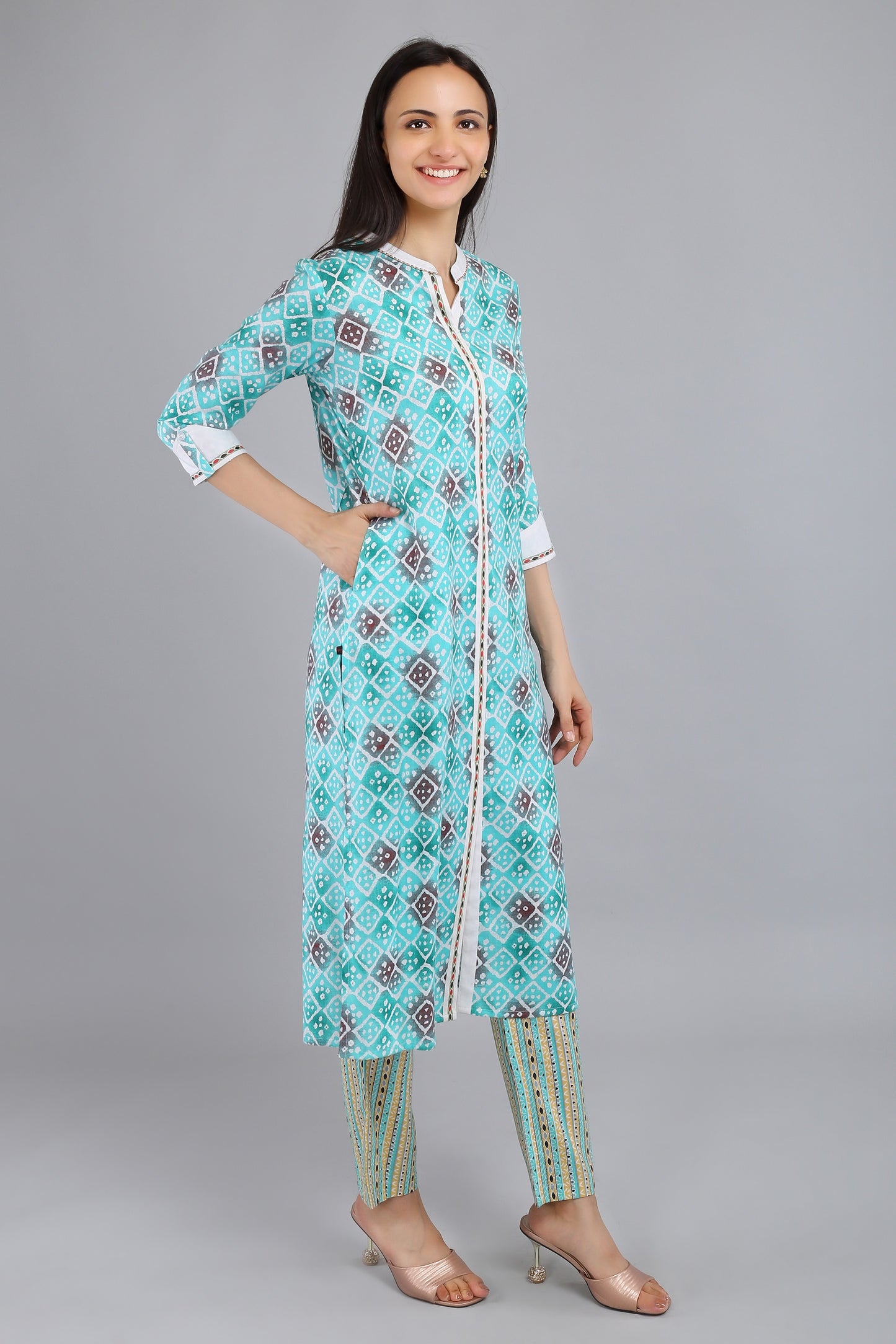 VAPPS Printed Cotton Kurta and Pant Set -  Green