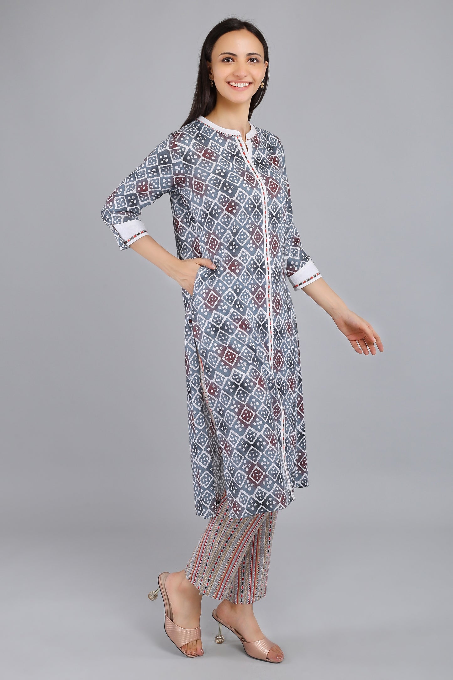 VAPPS Printed Cotton Kurta and Pant Set -  Grey