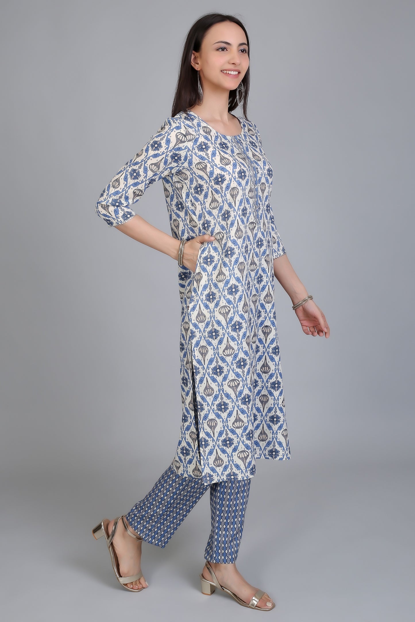 VAPPS Printed Cotton Kurta and Pant Set for Women and Girls - Blue