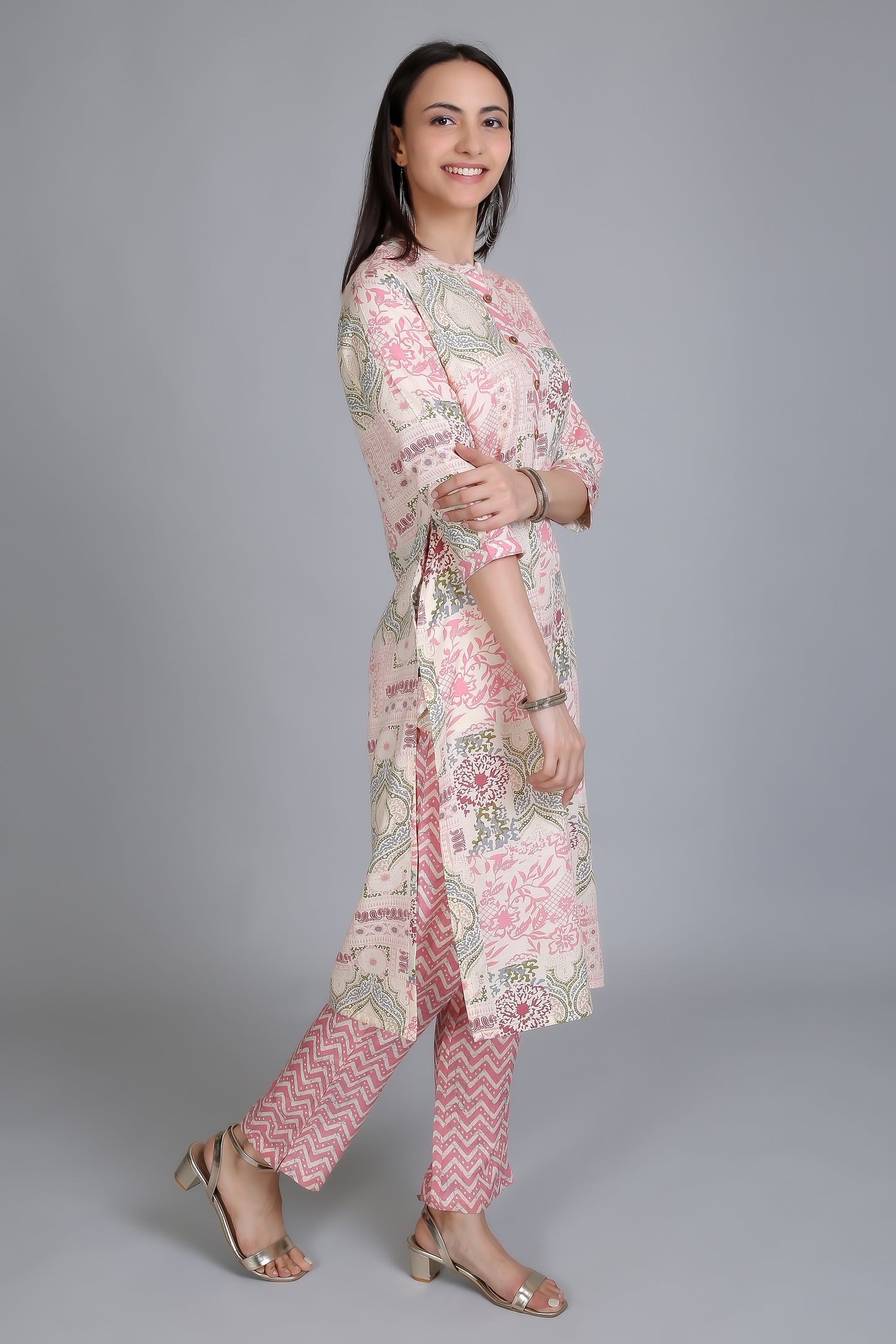 VAPPS Printed Cotton Mandarin Women's Knee Length Kurti with Pants Set -Pink