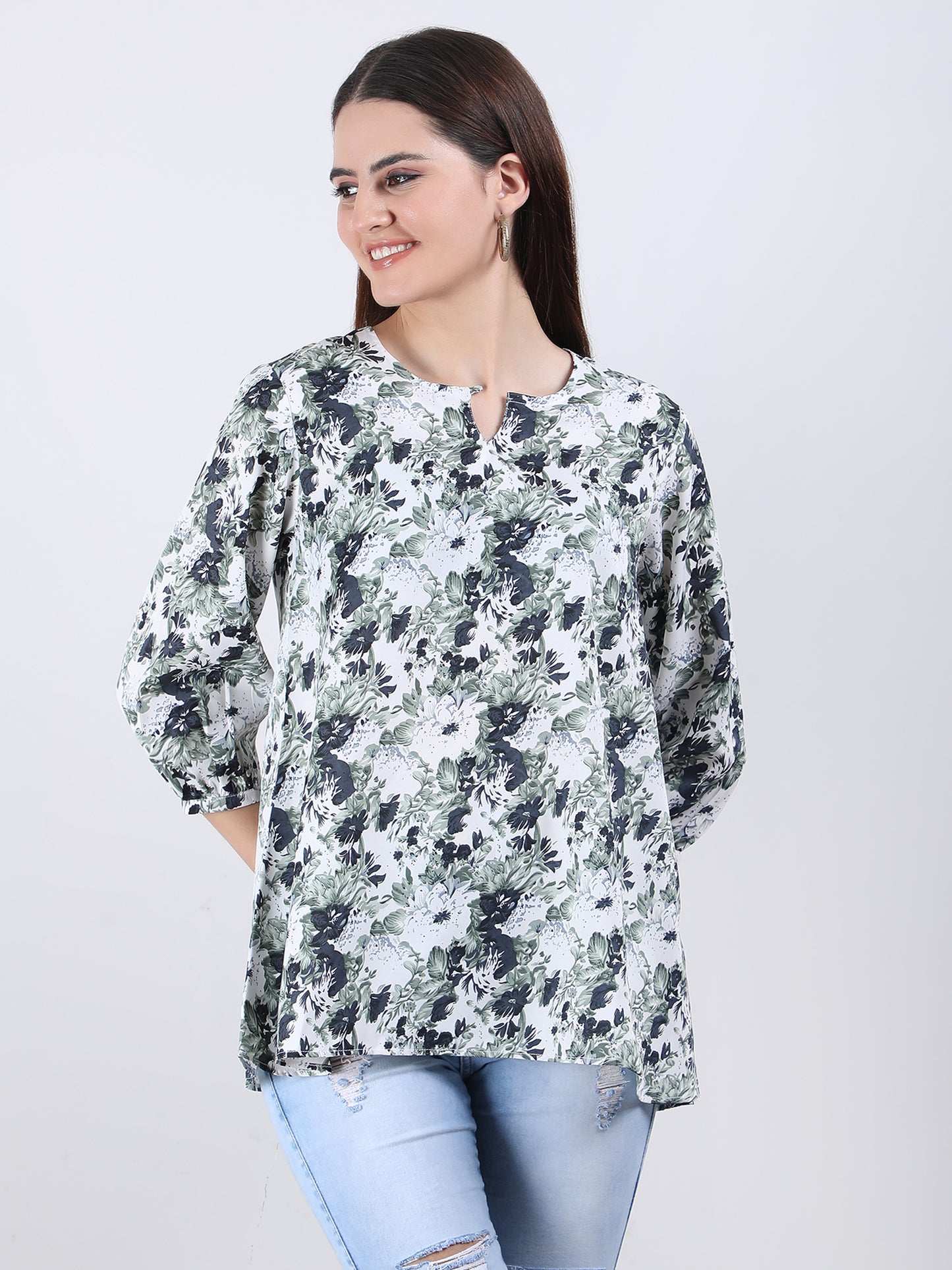 VAPPS Floral Print Crepe Round Neck Top