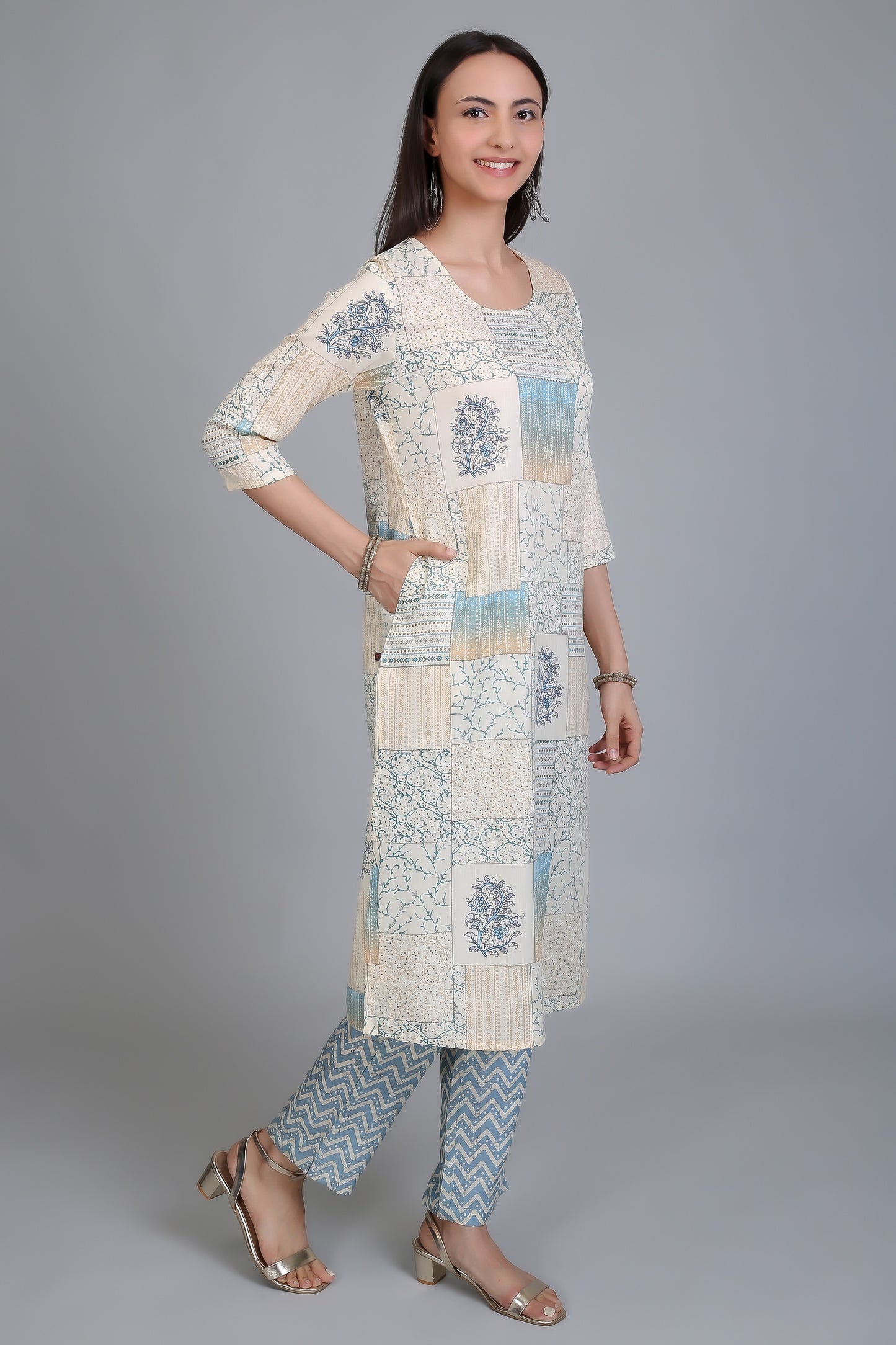 VAPPS Stylish Cotton Printed Kurtas with Pants for Women and Girls -Blue